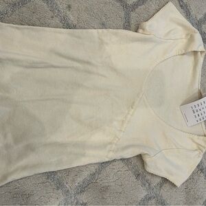 Brandy Melville Cream Short Sleeve Tee